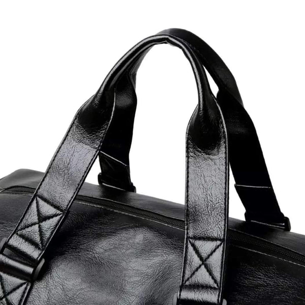 Large travelling duffle bag