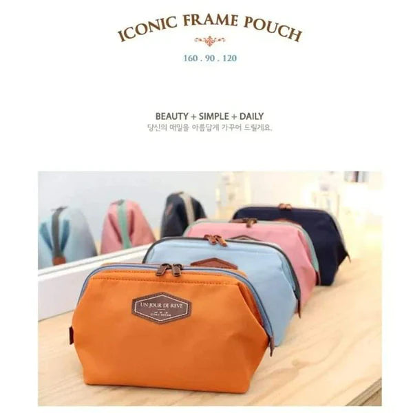 Multifunctional and portable make up/accessories bag