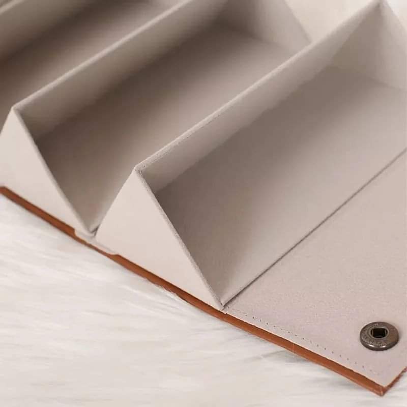 Multi-slot leather Eyeglasses Storage