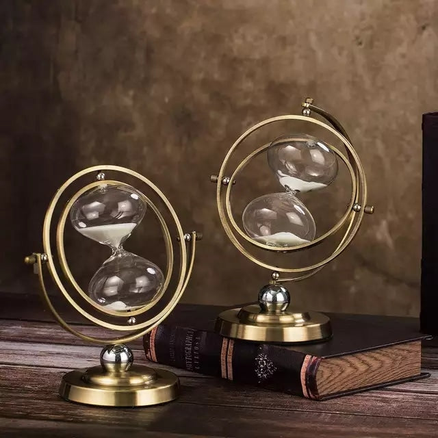 Creative metal hourglass Ornaments Decor