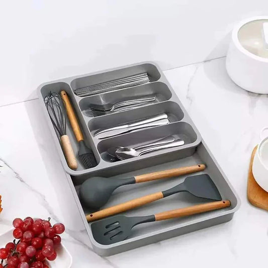 Retractable and multifunctional drawer organizer