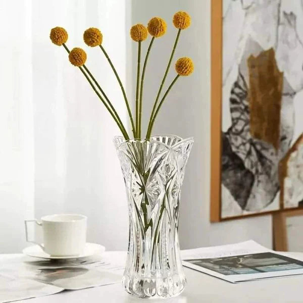 Elegant clear glass flower vase