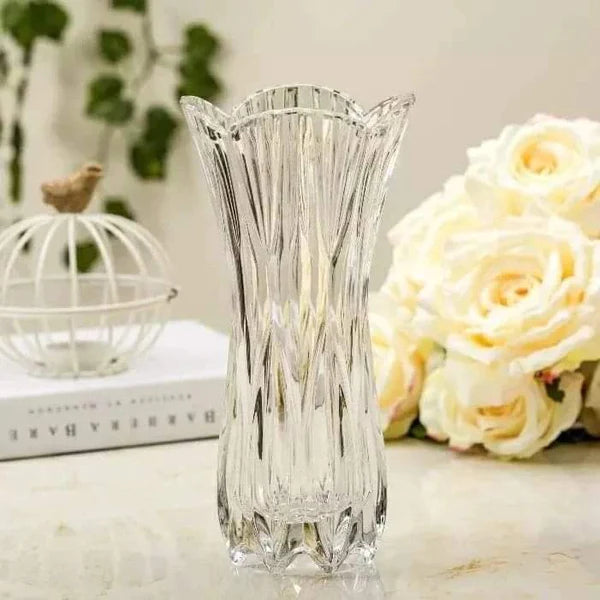 Elegant clear glass flower vase