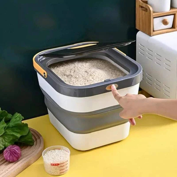 Collapsible 18 litres rice storage bucket