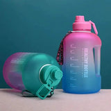 Large capacity 2.5L water bottle