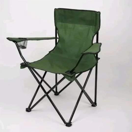 Foldable camping chair with cup holder pouch