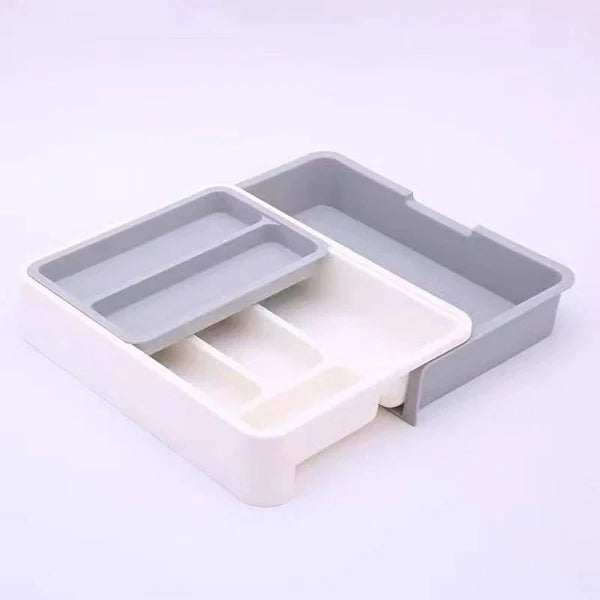 Expandable cutlery organizer