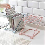 Free standing towel rack