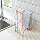 Free standing towel rack