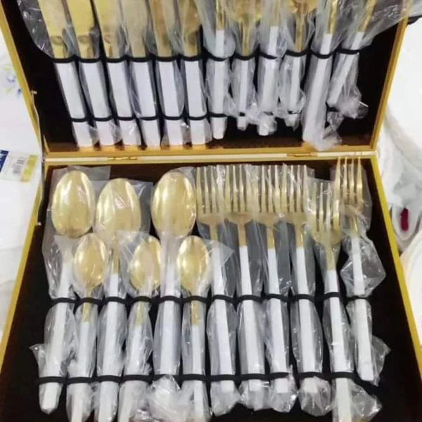 24pcs Cutlery Set in a Gift/ Briefcase