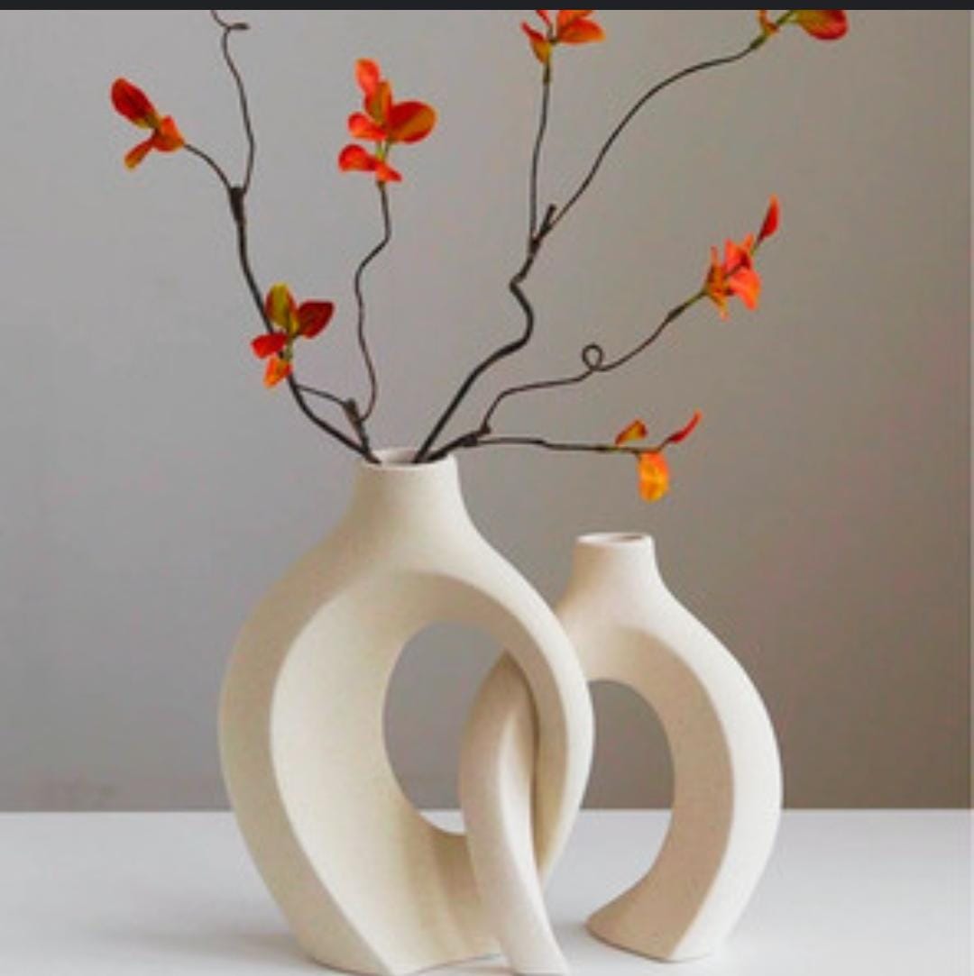 Classy Ceramic Snuggle Interlocking Vase Home Decoration