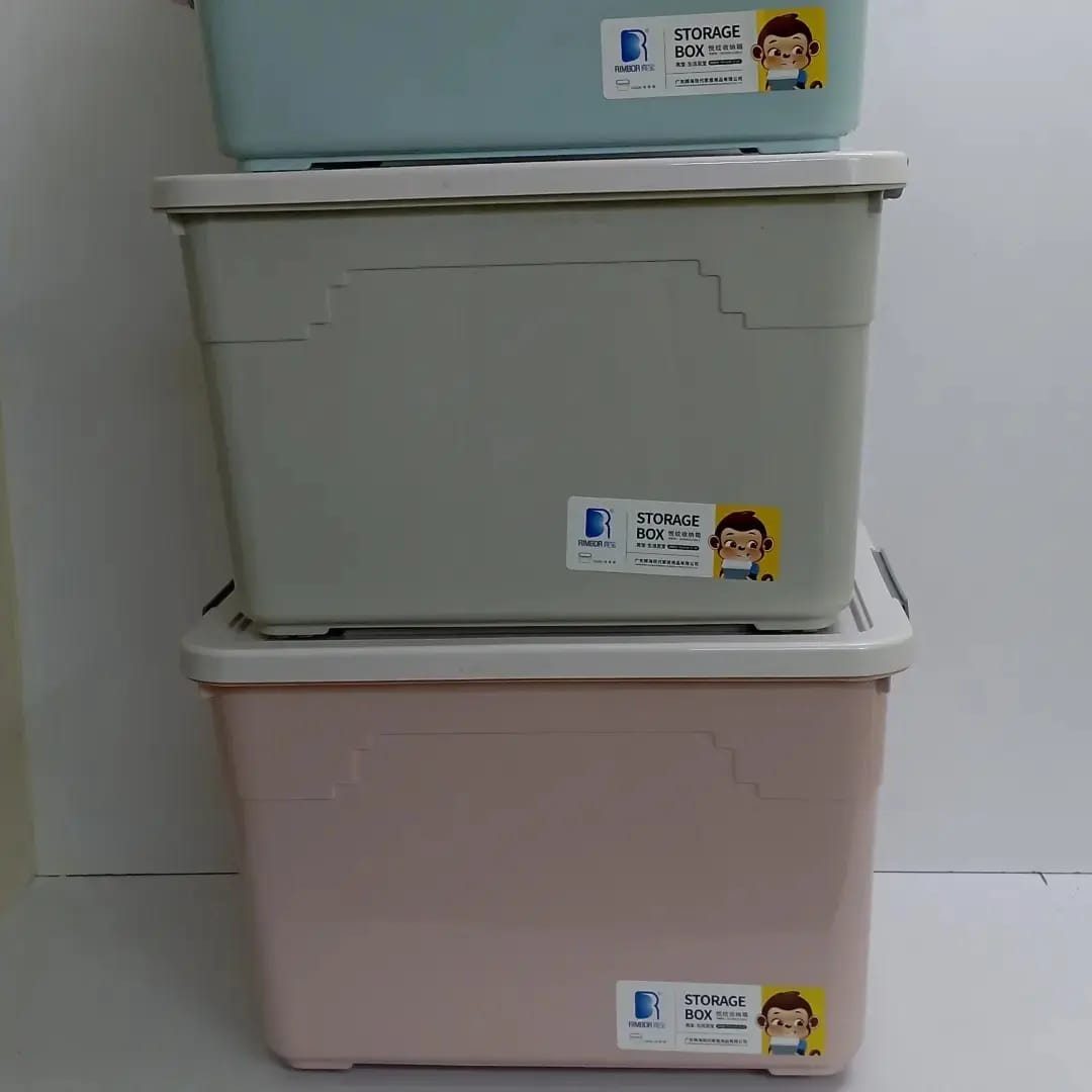 80litres storage boxes with wheels