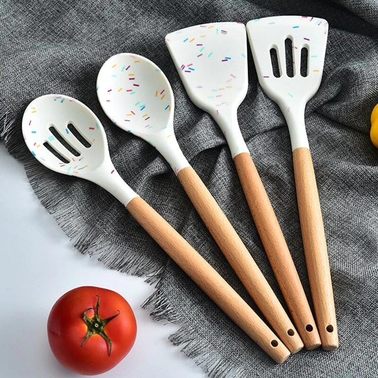 Unique white marble silicone spoon set