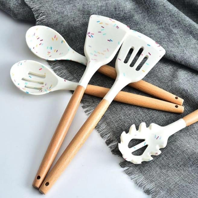 Unique white marble silicone spoon set